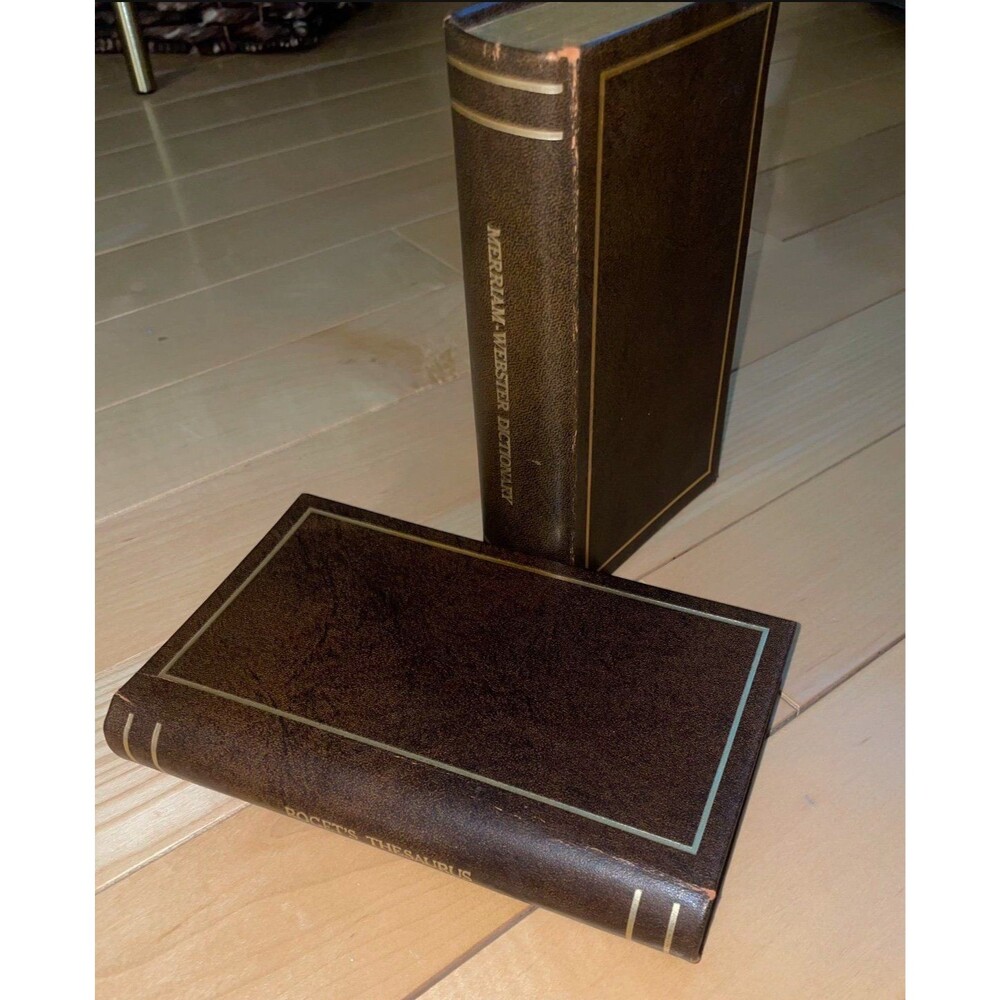 1974 Merriam-Webster Dictionary/1977 Roget’s Pocket Thesaurus (premium Cowhide L